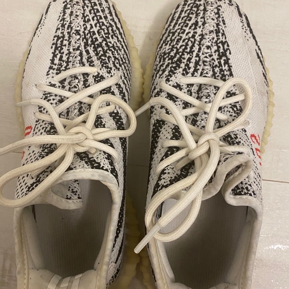 Adidas Yeezy Boost 350 Zebra - Picture 6 of 10